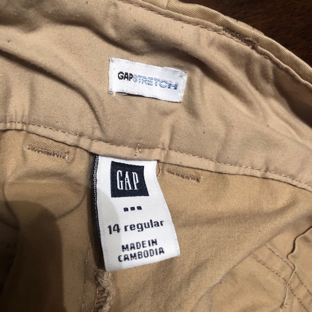 Kaki pants